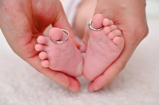衡东孕妇肚子隐隐作痛